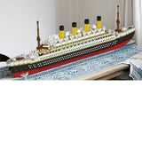 P170 3110 Pieces Titanic /  Bricks Constructing