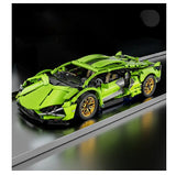 P85 Green Racing Car 1330 Pieces